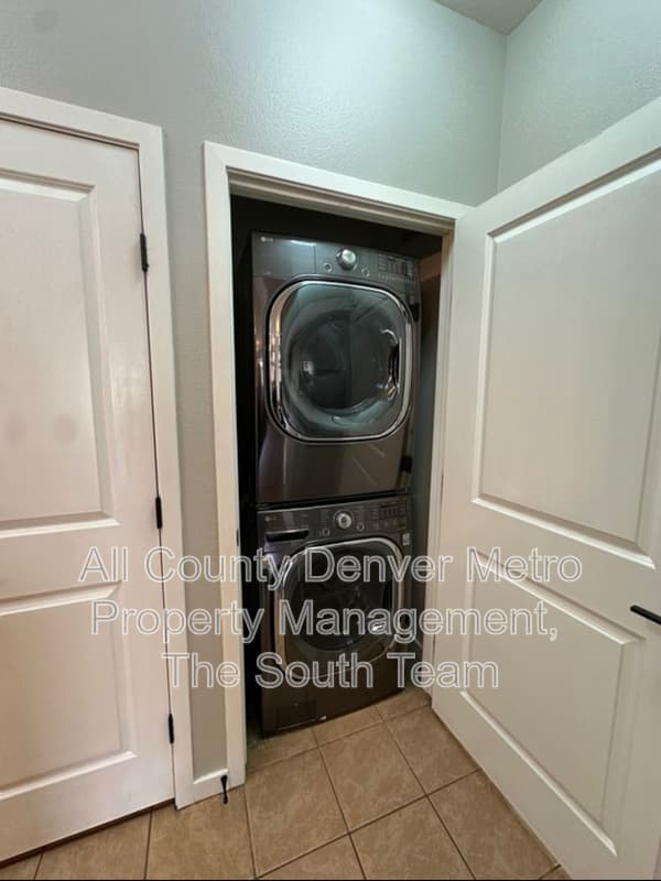 Denver Condo: 4100 Albion St