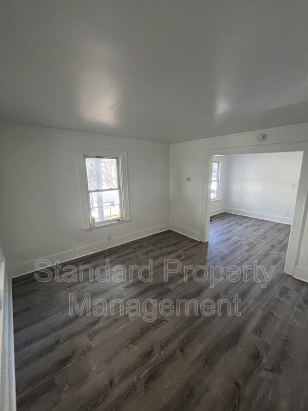 Rochester Condo: 294 Carter St (Apt 2)