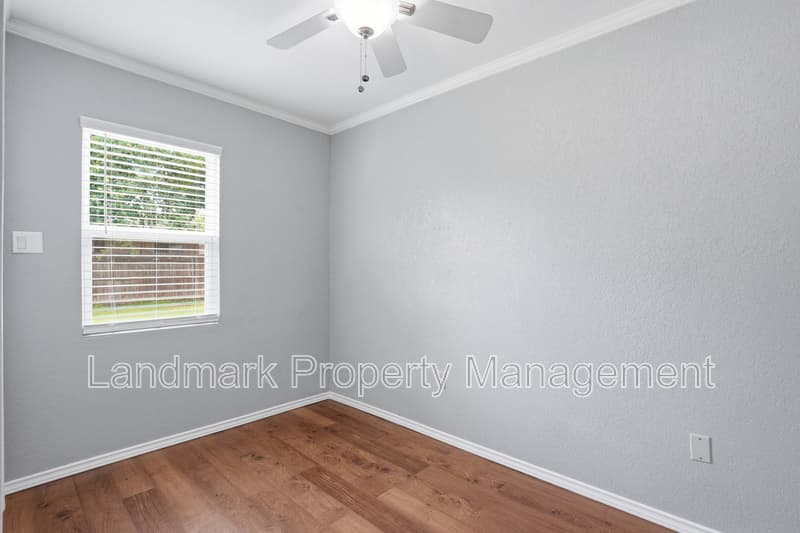 Mansfield House: 1122 Hidden Creek Drive