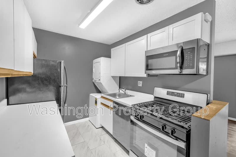 Temple Hills Condo: 3011 Southern Ave