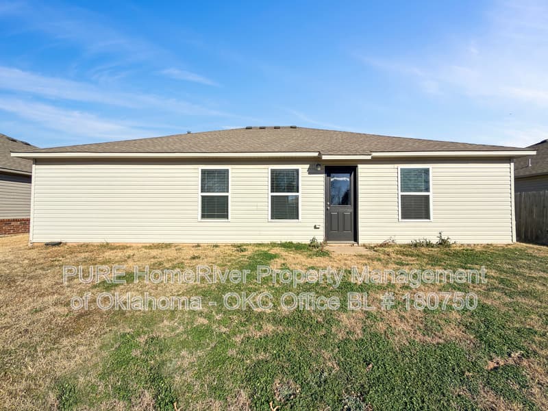 Noble House: 1504 Sandstone