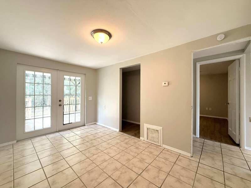 St. Petersburg House: 6709 49th Avenue North