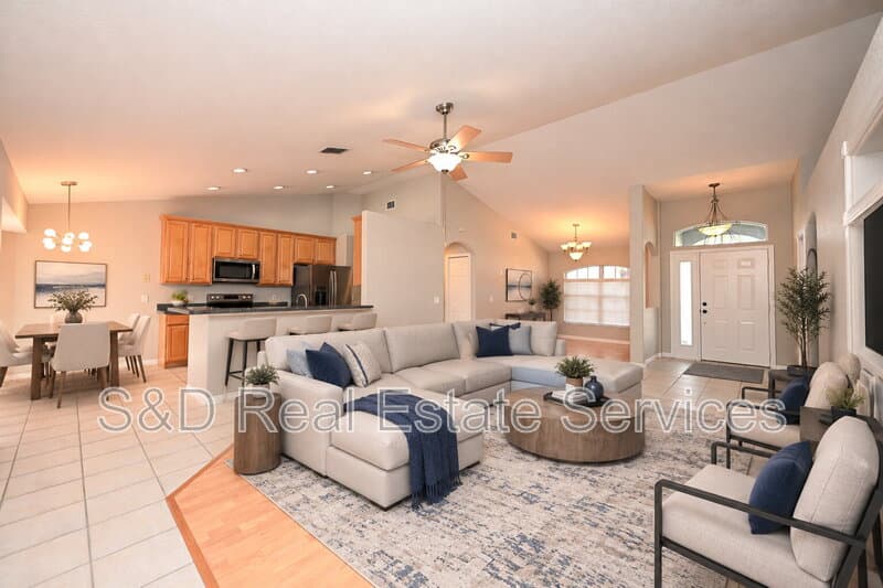 Lakeland House: 3518 Remington Oaks Way