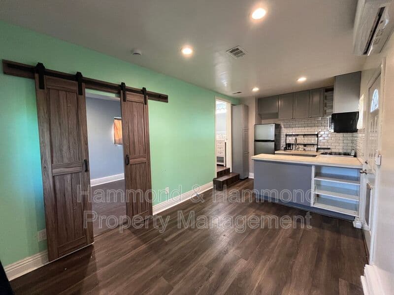 Van Nuys House: 15360 Leadwell St.