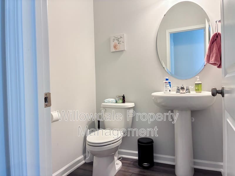 Raleigh Townhome: 158 Zealand Ct