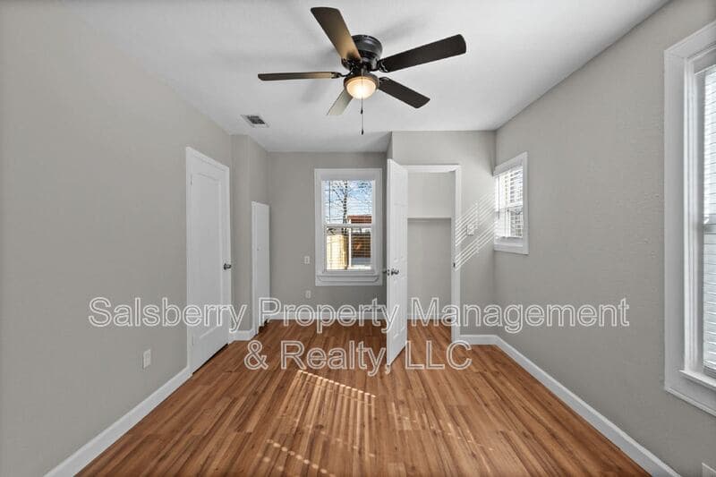 Fort Worth House: 3770 W. 6th Street