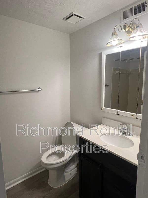 Richmond Condo: 7703 O’Donnell Court