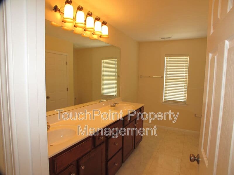 Matthews House: 3012 Stevens Schultz Ln