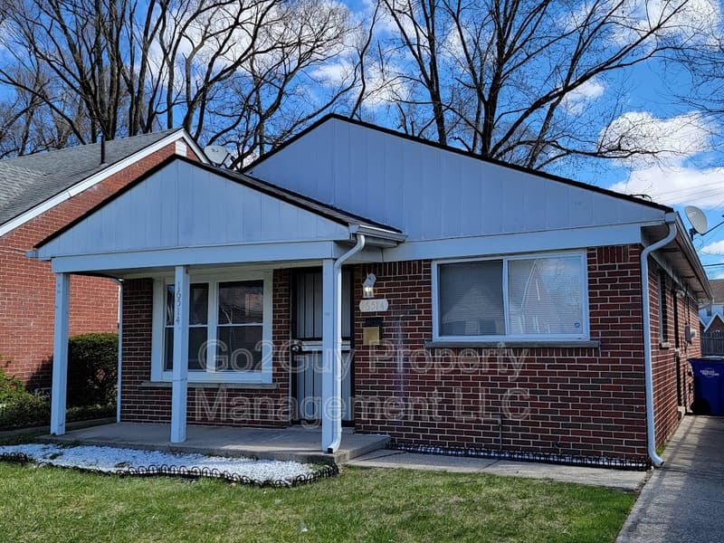 Detroit House: 16514 Mark Twain