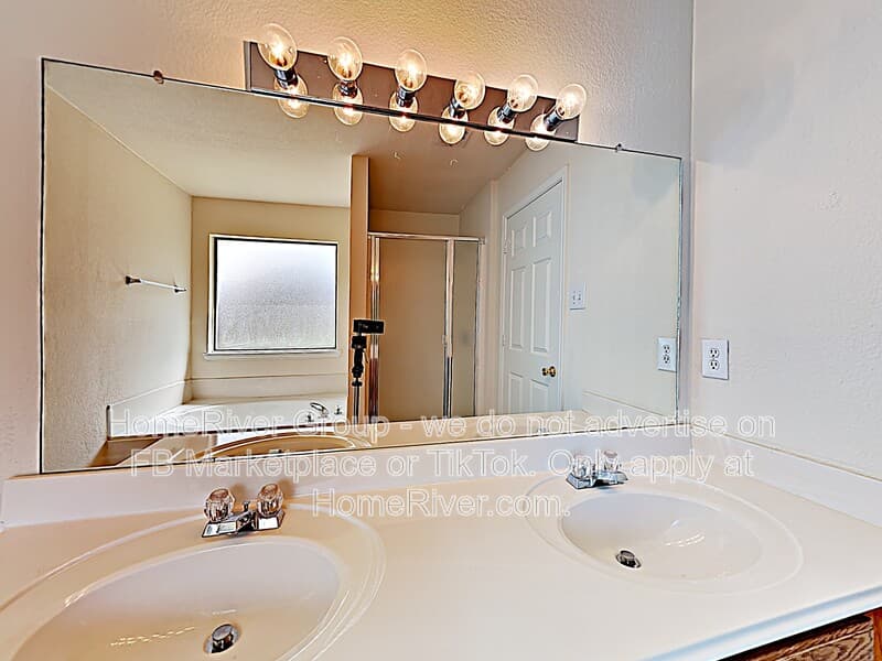 Fort Worth House: 4208 Highgate Rd