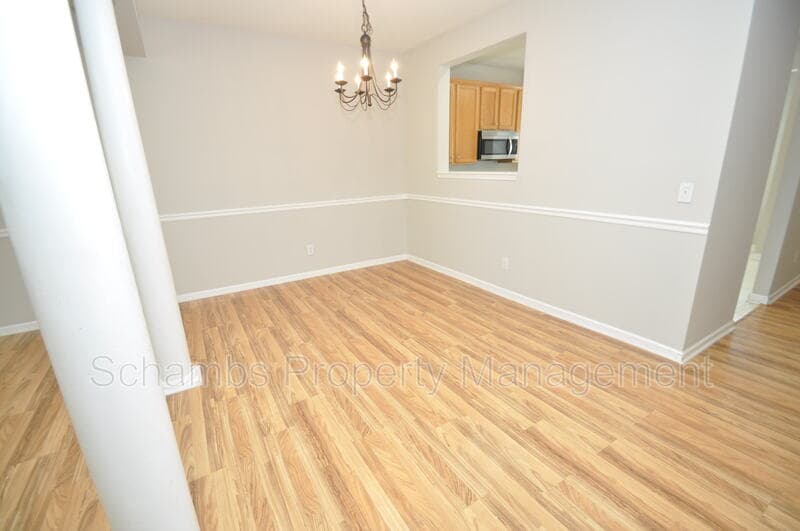 Raleigh House: 10945 Pendragon Pl