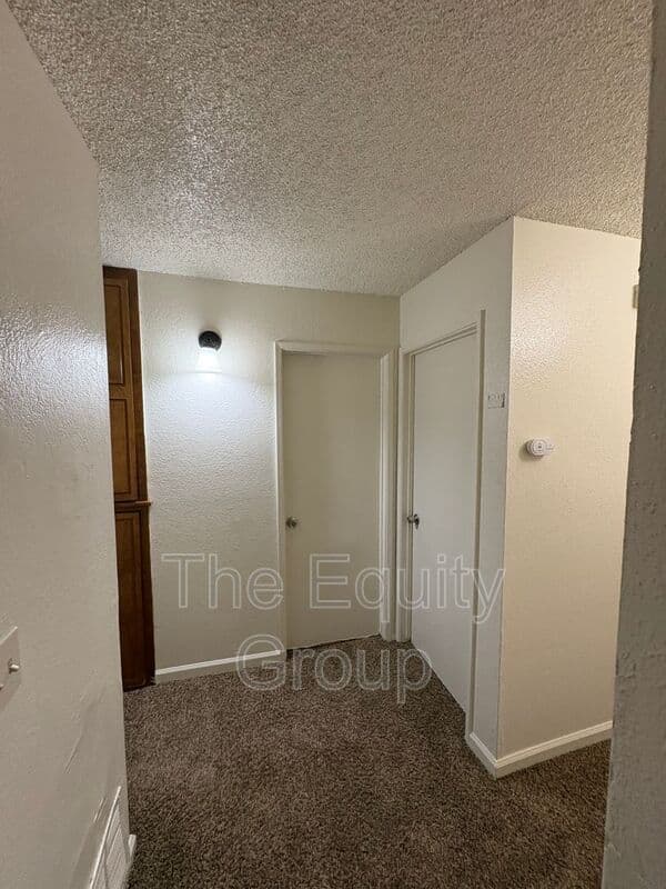 Visalia House: 244 East Prospect Avenue