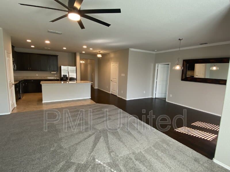 Denton House: 5424 Sea Cove Ln