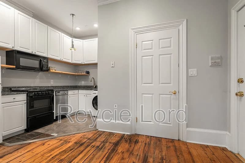 Boston Condo: 668 Tremont St