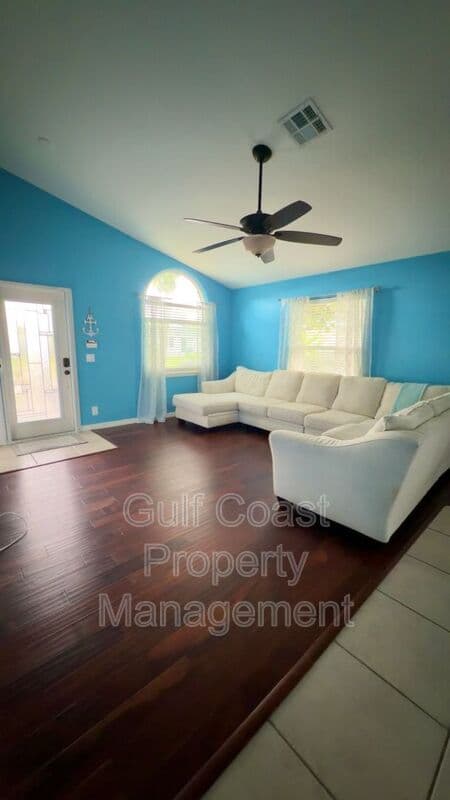 Bonita Springs House: 11652 PAWLEY AVE
