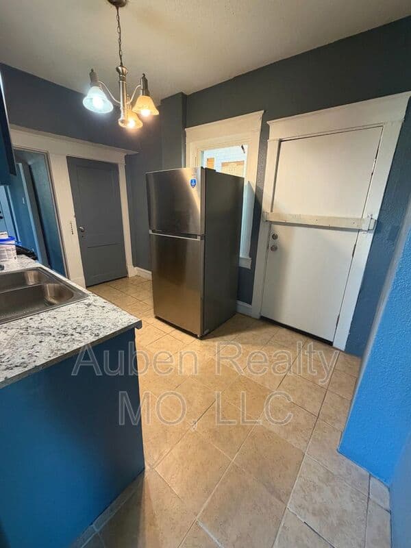 Kansas City House: 2600 Euclid Ave