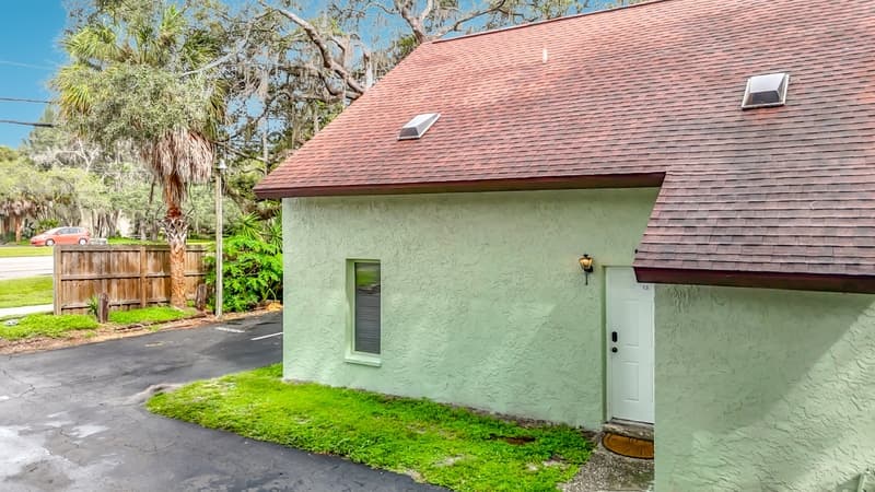 Tampa Condo: 5602 Ashley Oaks Drive - 1