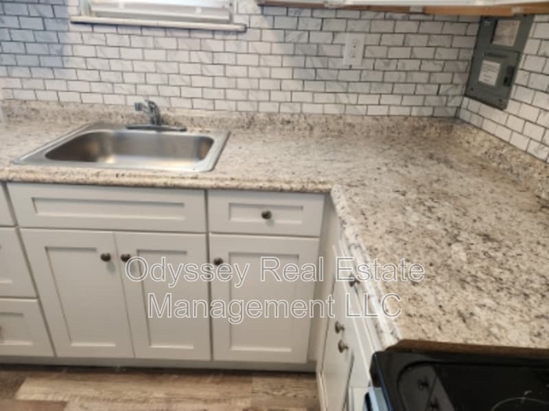 Wildwood Condo: 210 W. Spencer Ave