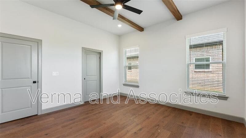 Centerton House: 1221 Mammoth St