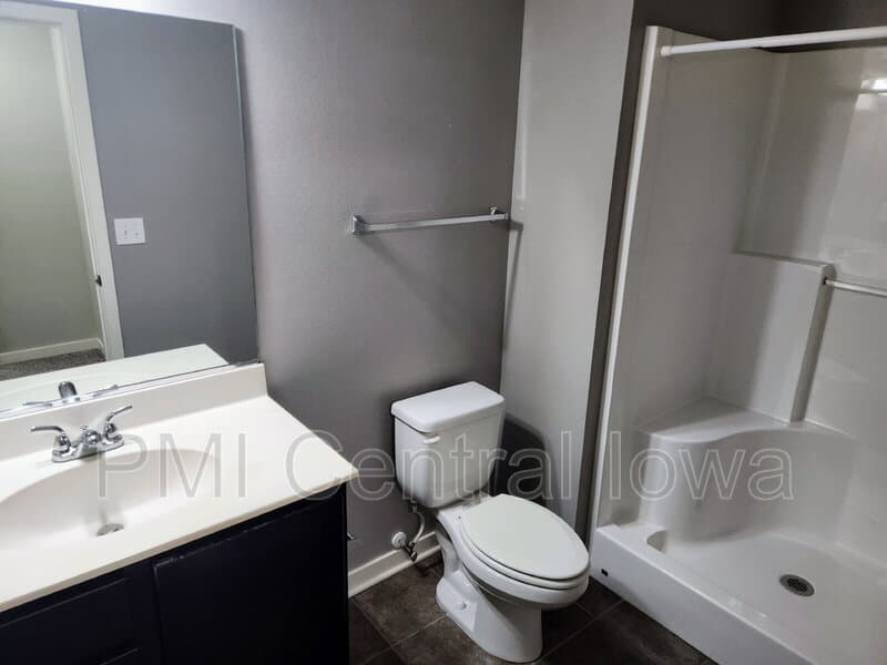 West Des Moines Townhome: 186 79th Street