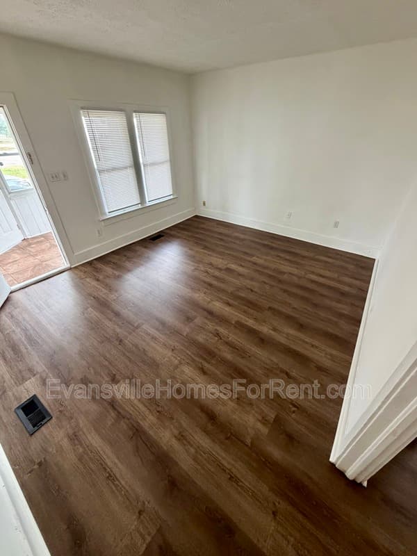 Evansville House: 111 E. Eichel