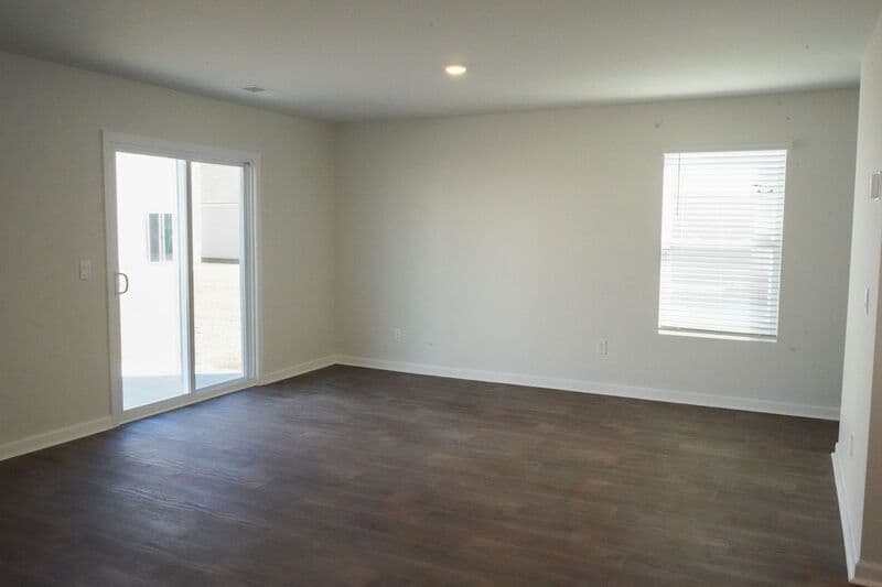 Bloomingdale House: 418 Coconut Dr