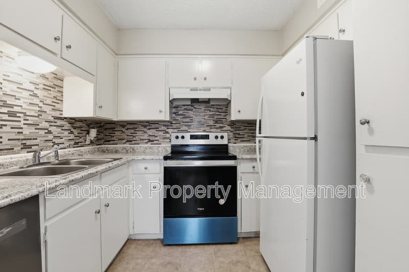 Fort Worth Condo: 6811 Trail Lake Drive