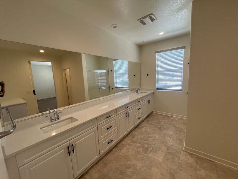 Winchester House: 31053 Catania Circle