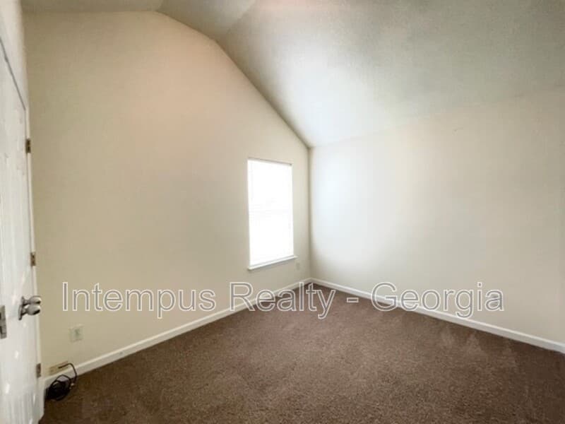 Snellville House: 4389 Persian Ct