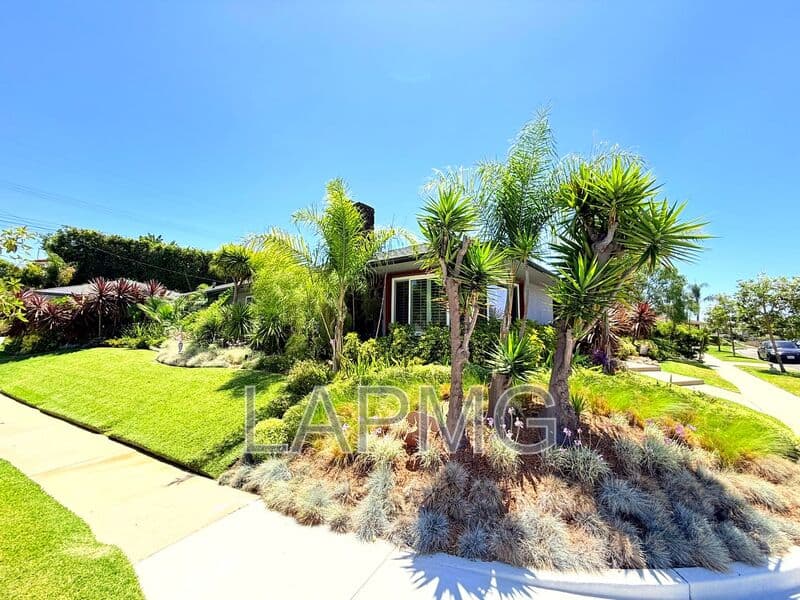 Los Angeles House: 5500 Shenandoah Avenue