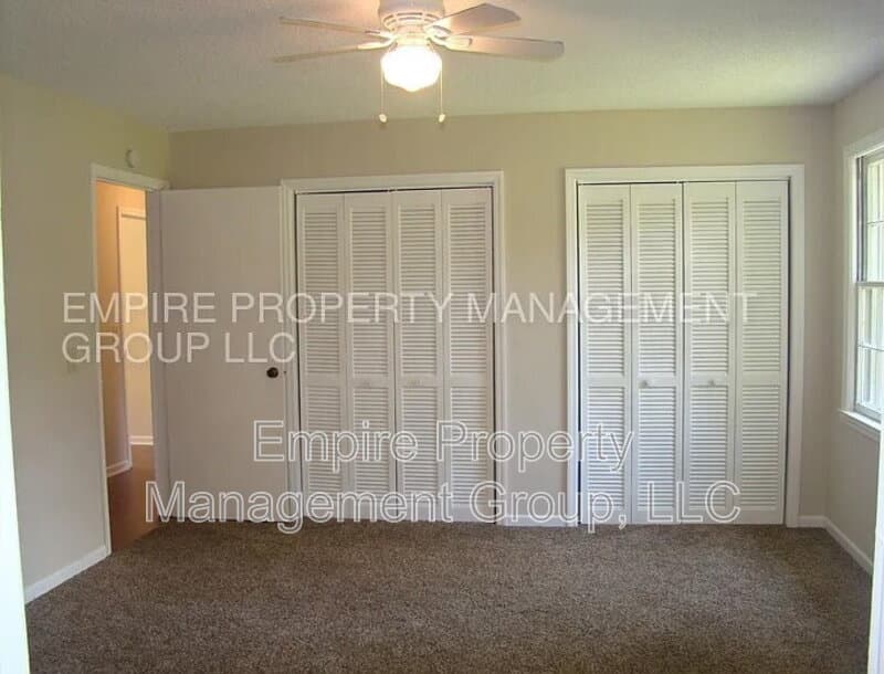 Columbia House: 113 Buckskin Ct