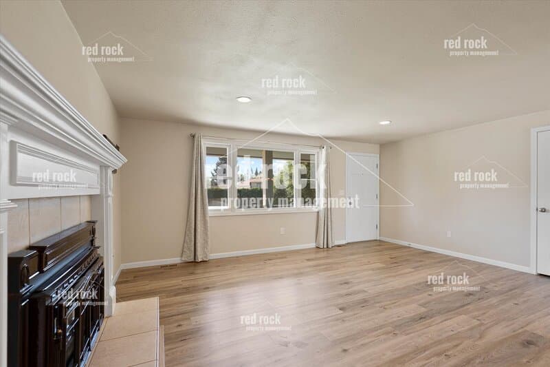 Spokane House: 2211 East 49th Avenue