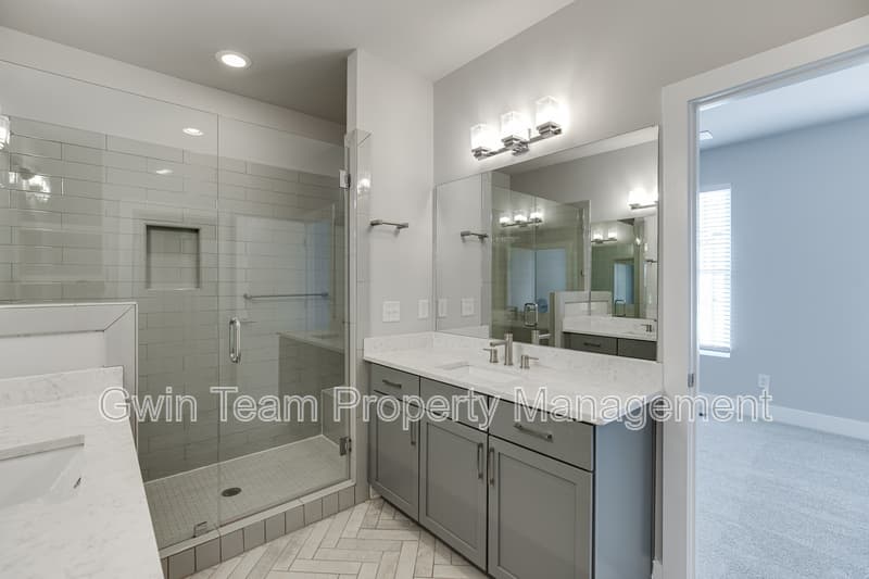 Atlanta Townhome: 721 Taylor Ct