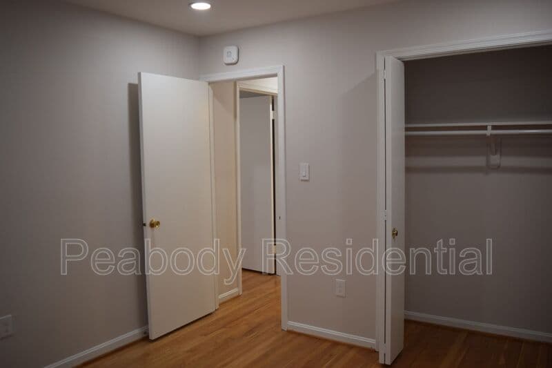 Alexandria House: 1013 N Vail St