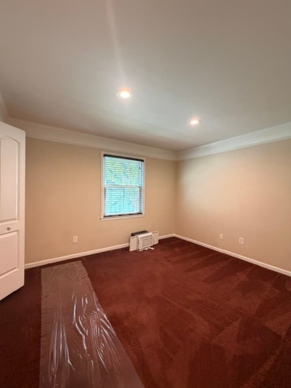Columbia Condo: 801 Eastmont Drive #102