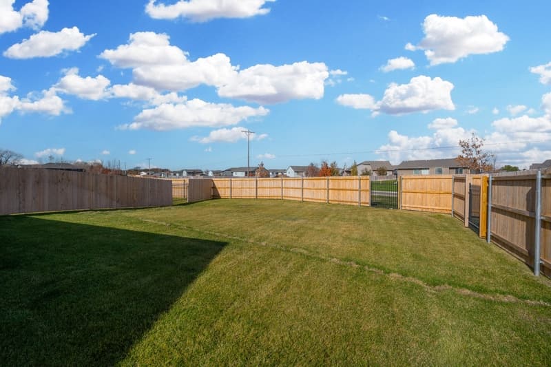 Wichita House: 2865 S Cedar Crest Ct Unit 200