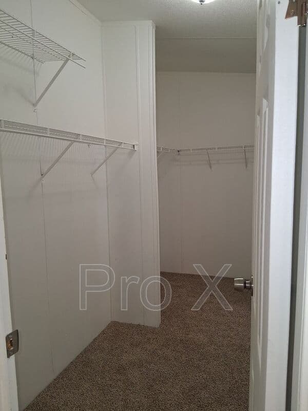 Cave Springs House: 910 Sands Rd