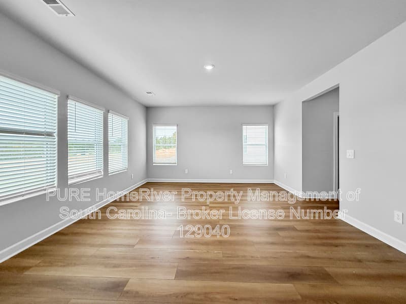 Spartanburg House: 214 Moretz Pl