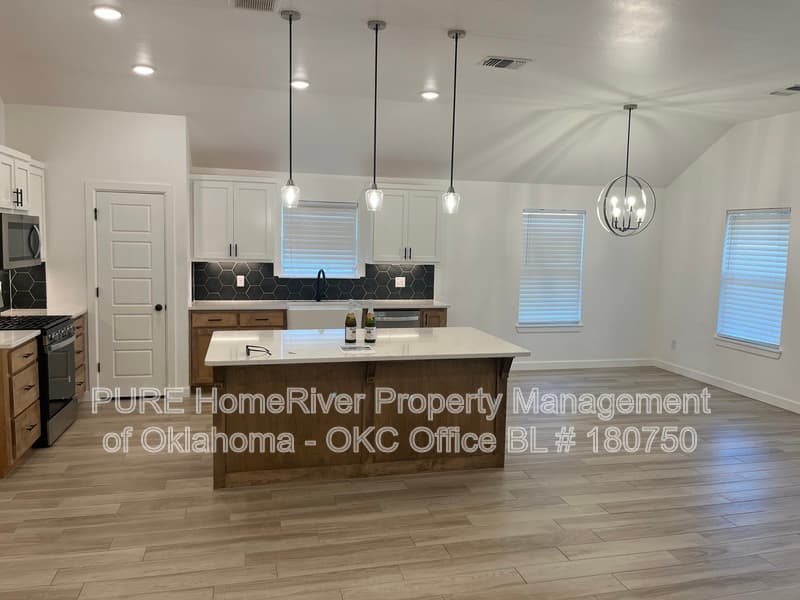 Oklahoma City House: 16133 Quiet Storm Dr