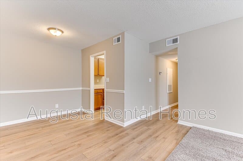 North Augusta Condo: 520 East Buena Vista Avenue - 607