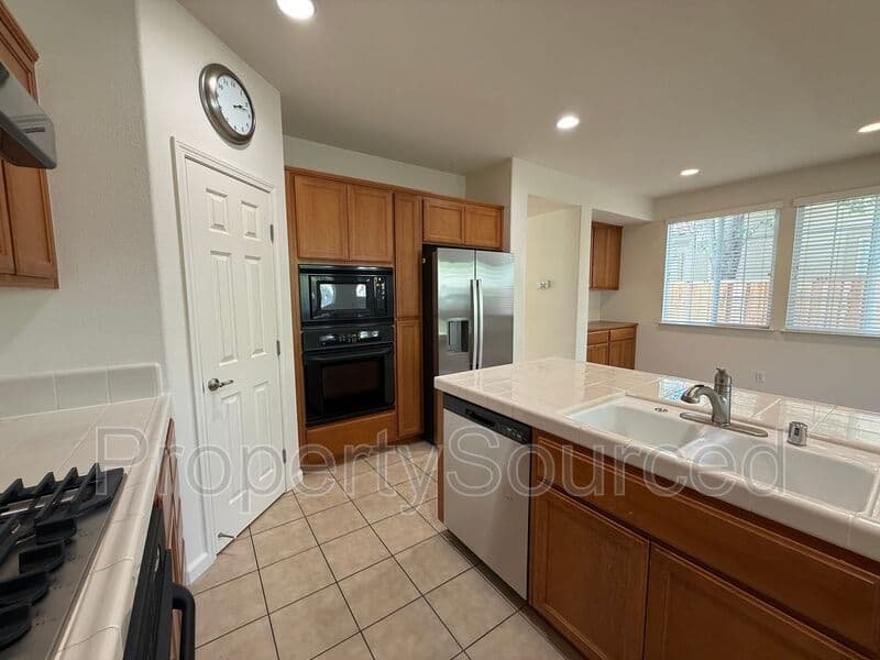 Tracy House: 2099 Frank Blondin Lane