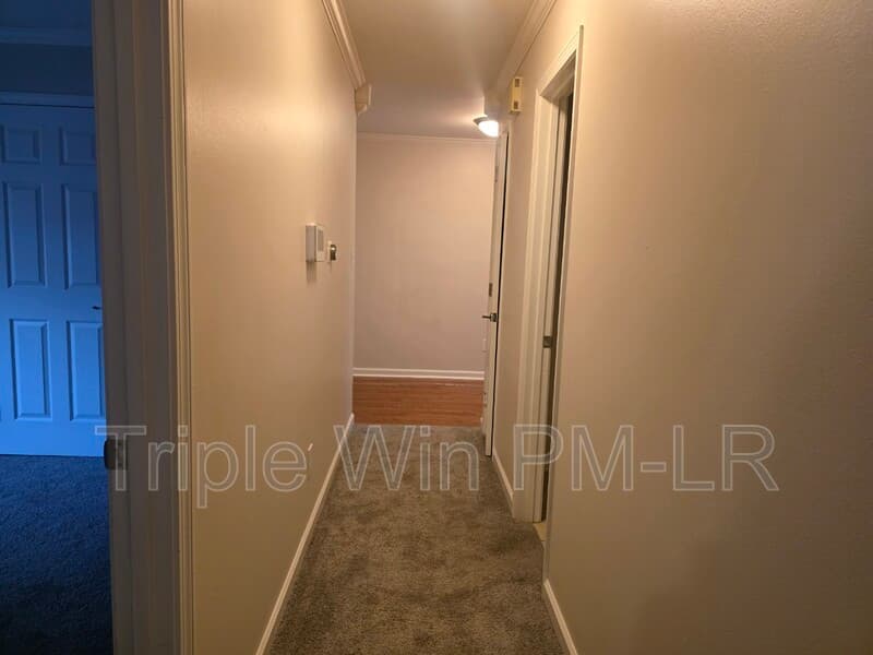 Little Rock House: 12512 Woodbury Dr