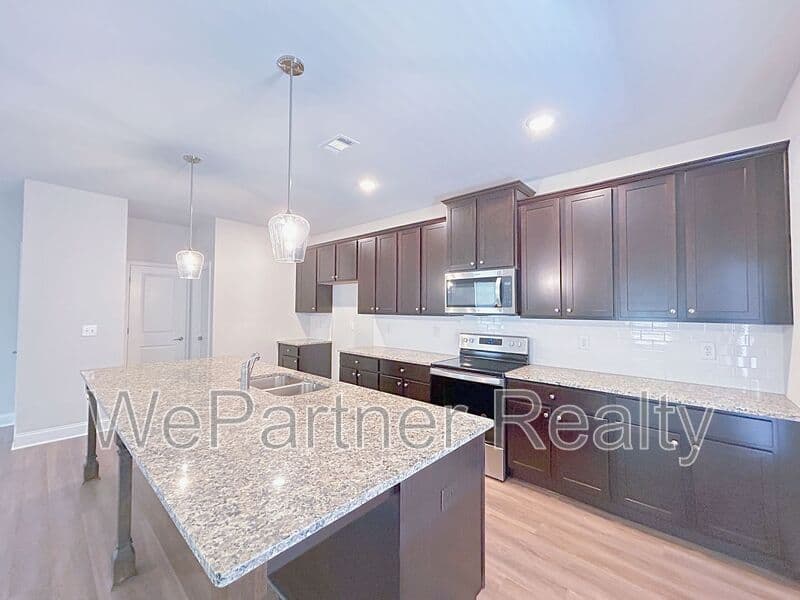 Decatur Townhome: 2586 Mills Commons Dr