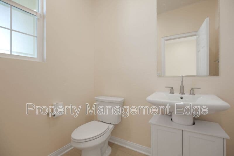 Menifee House: 26562 Brightstone Dr
