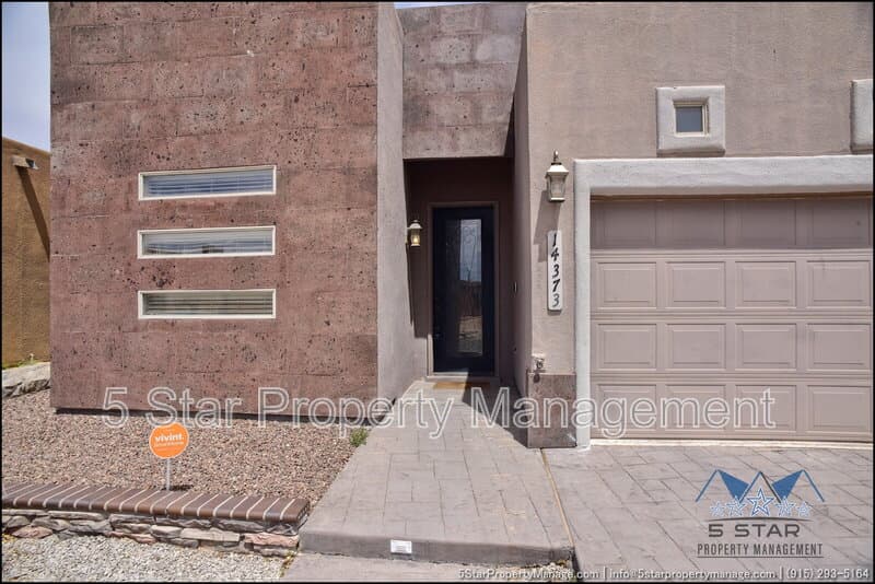 El Paso House: 14373 High Rock Drive !!
