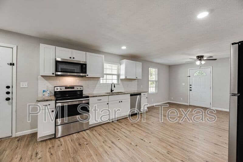 Dallas Condo: 4702 Collins Ave