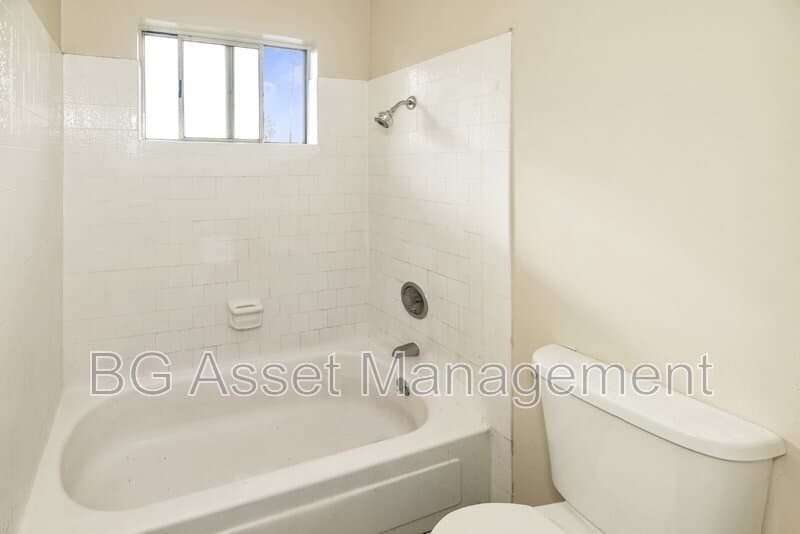 Sacramento Condo: 1928 Ethan Way