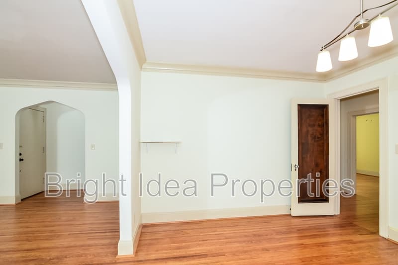 Saint Paul Condo: 969 Saint Clair Avenue - 1