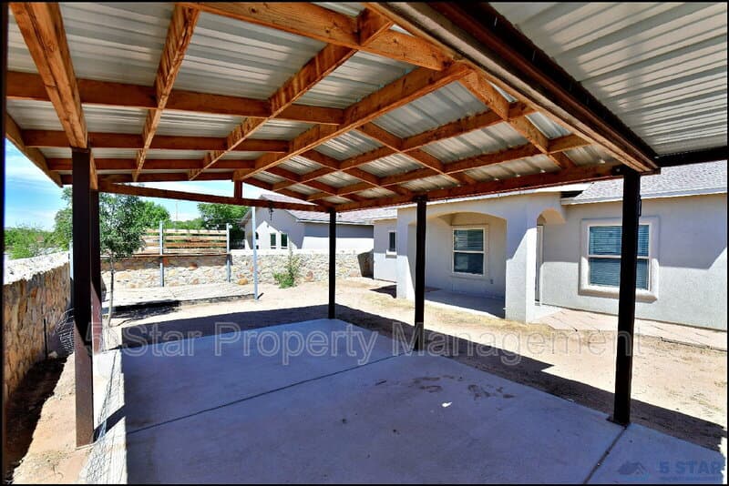 El Paso House: 14972 Louis Baudoin !!