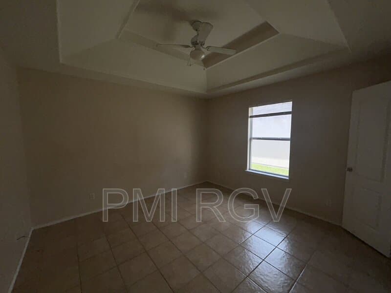 Pharr Condo: 1803 W Douglas St